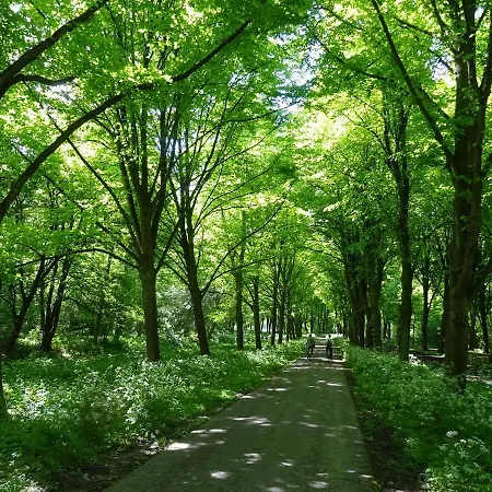 At The Amstel River With 2br 2ba And Garden Guest house