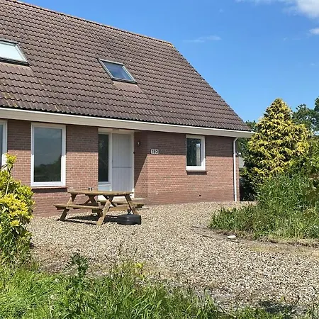 Guest house At The Amstel River With 2br 2ba And Garden