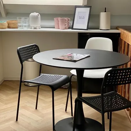 At The Amstel River With 2br 2ba And Garden Casa de hóspedes