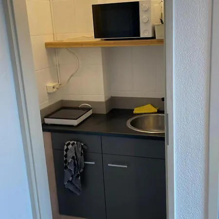 At The Amstel River With 2br 2ba And Garden 3*