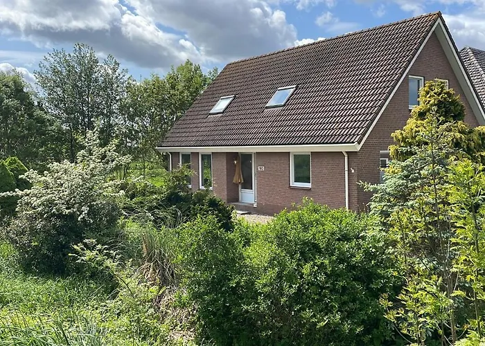 At The Amstel River With 2br 2ba And Garden