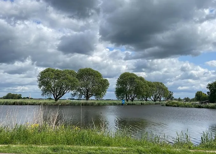 At The Amstel River With 2br 2ba And Garden Gasthuis Amstelveen