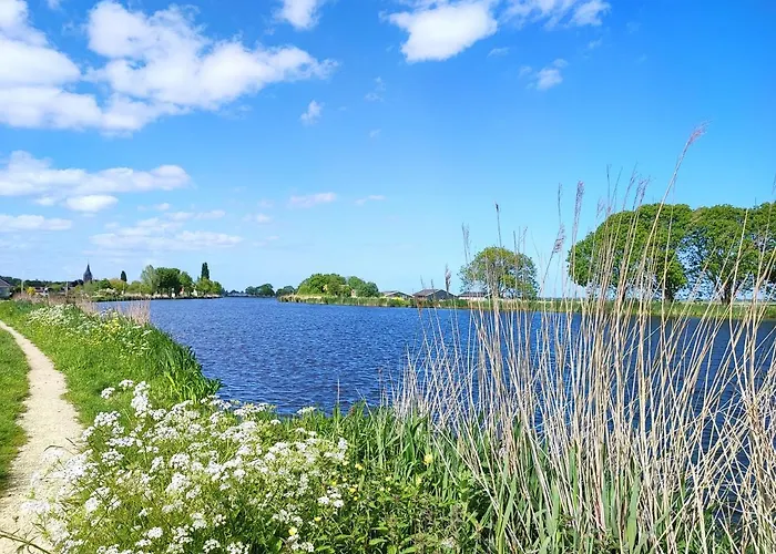 At The Amstel River With 2br 2ba And Garden