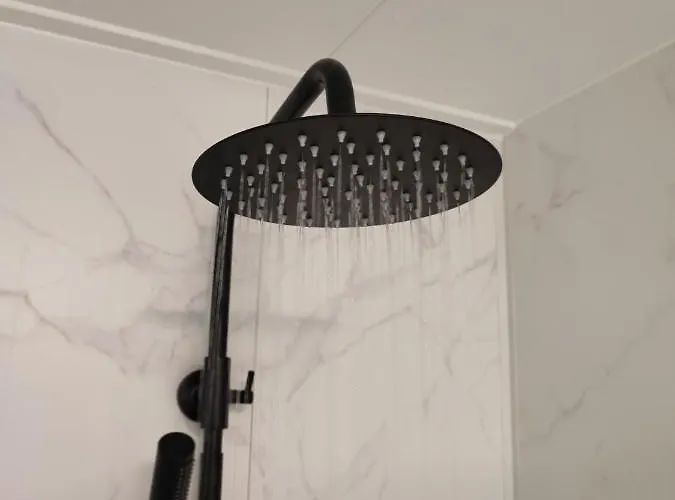 At The Amstel River With 2br 2ba And Garden 招待所 阿姆斯特尔芬