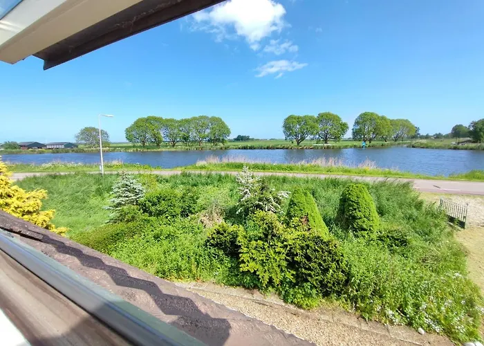 At The Amstel River With 2br 2ba And Garden