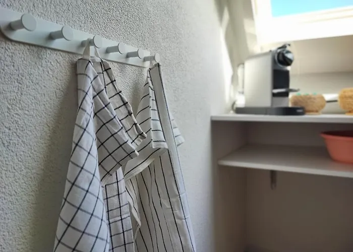 At The Amstel River With 2br 2ba And Garden 3*