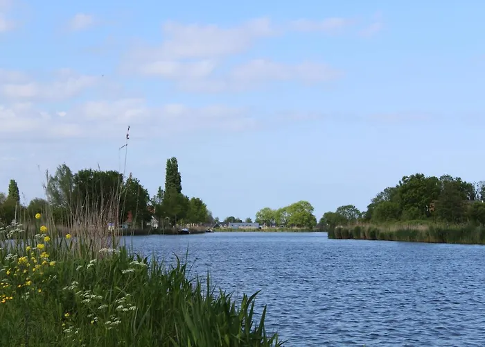 At The Amstel River With 2br 2ba And Garden