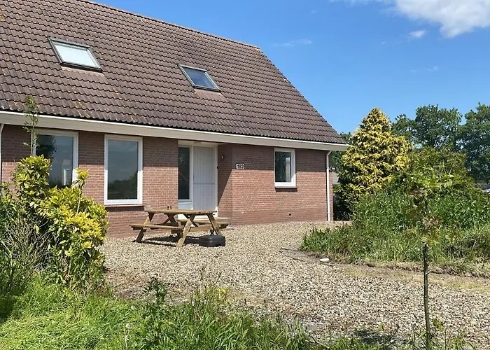 Gasthuis At The Amstel River With 2br 2ba And Garden