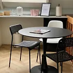 At The Amstel River With 2br 2ba And Garden Guest house